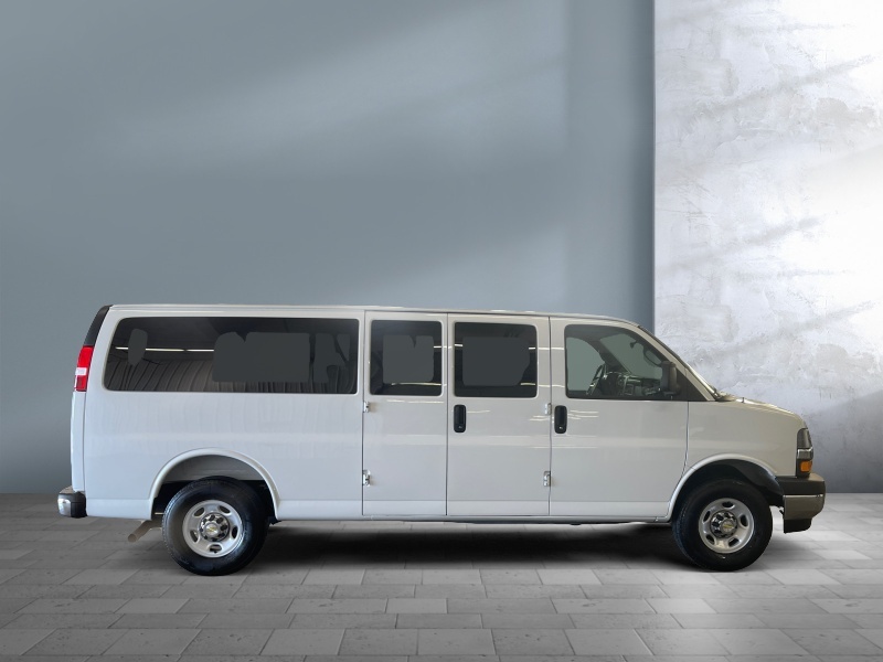 2025 Chevrolet Express Passenger