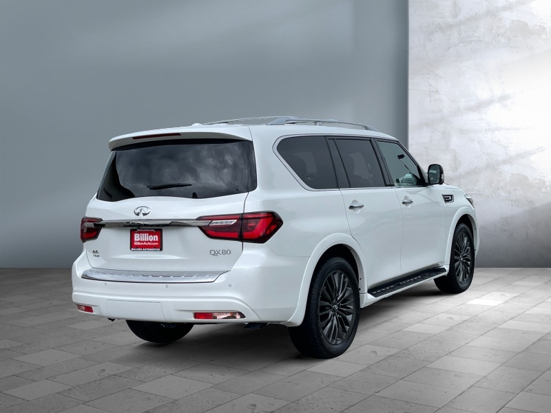 2024 INFINITI QX80