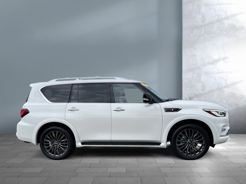 2024 INFINITI QX80