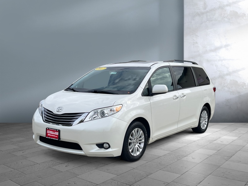 Used 2017 Toyota Sienna XLE Van