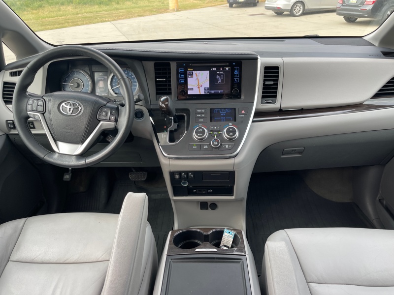 2017 Toyota Sienna