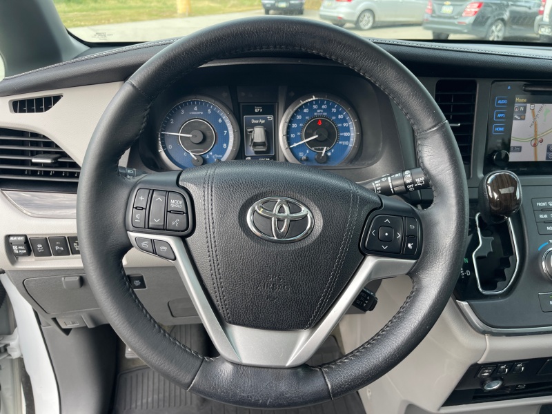 2017 Toyota Sienna