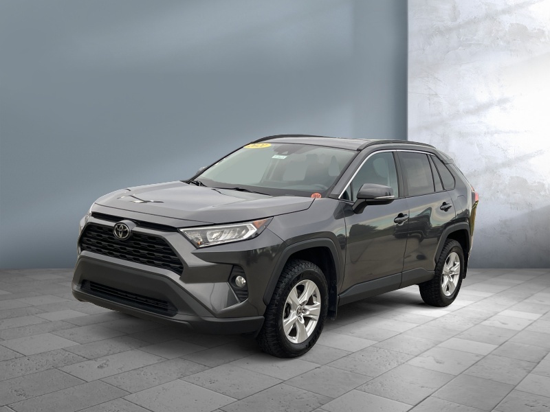 Used 2021 Toyota RAV4 XLE Crossover