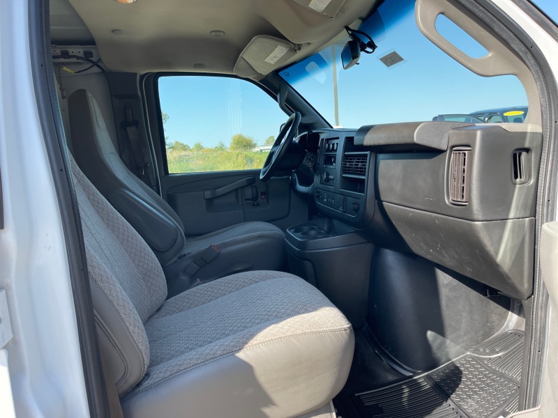 2019 GMC Savana Cargo Van