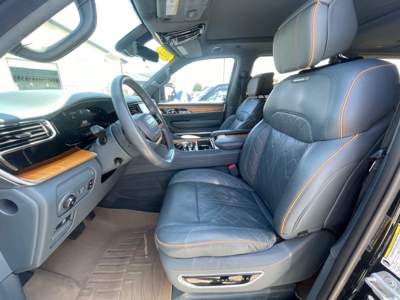 2022 Jeep Grand Wagoneer