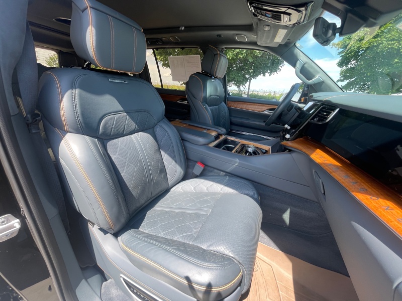 2022 Jeep Grand Wagoneer