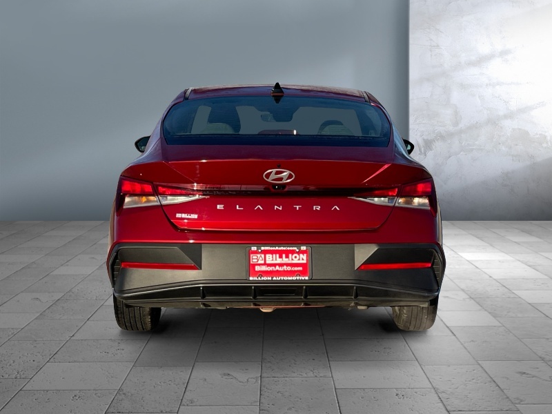 2024 Hyundai Elantra