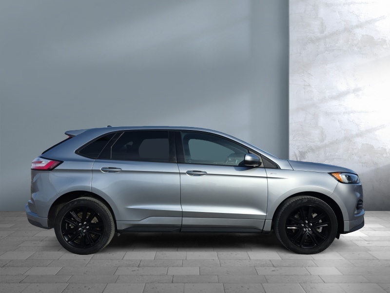 2021 Ford Edge