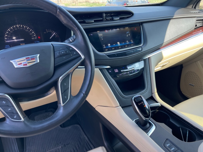 2017 Cadillac XT5