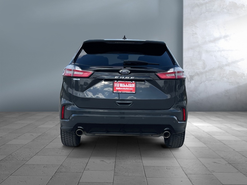 2021 Ford Edge