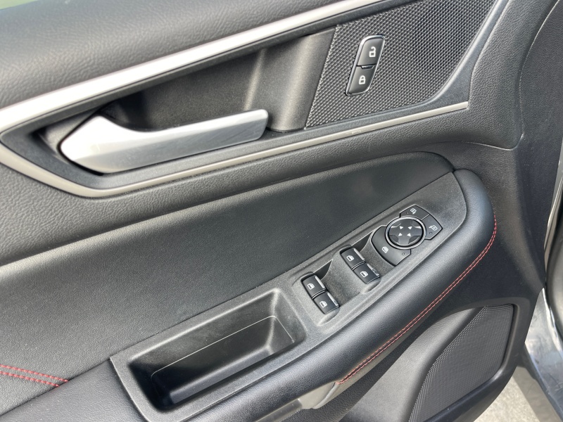 2021 Ford Edge