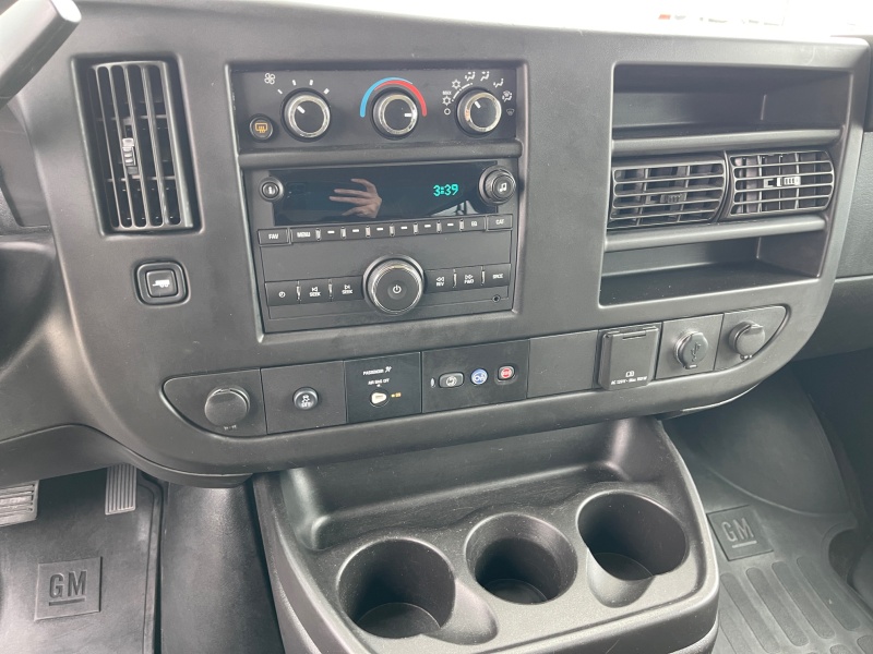 2017 GMC Savana Passenger