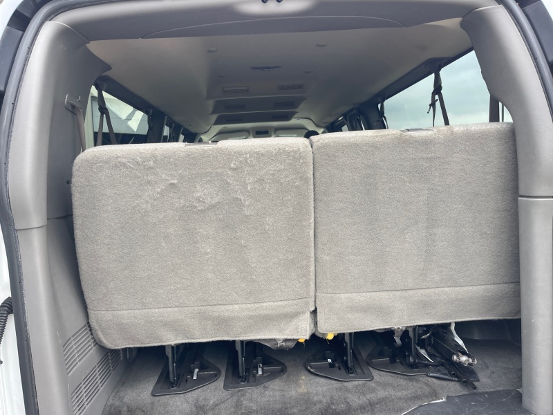 2017 GMC Savana Passenger