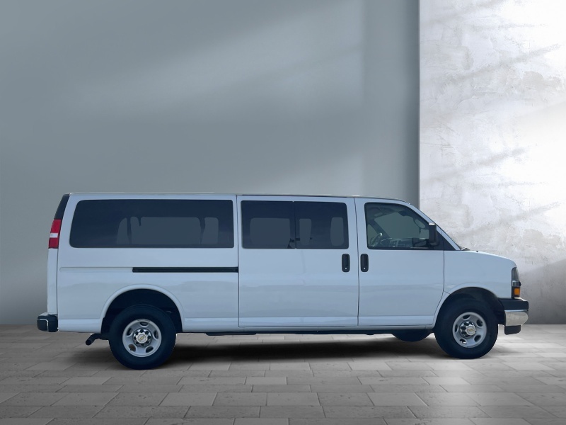 2024 Chevrolet Express Passenger