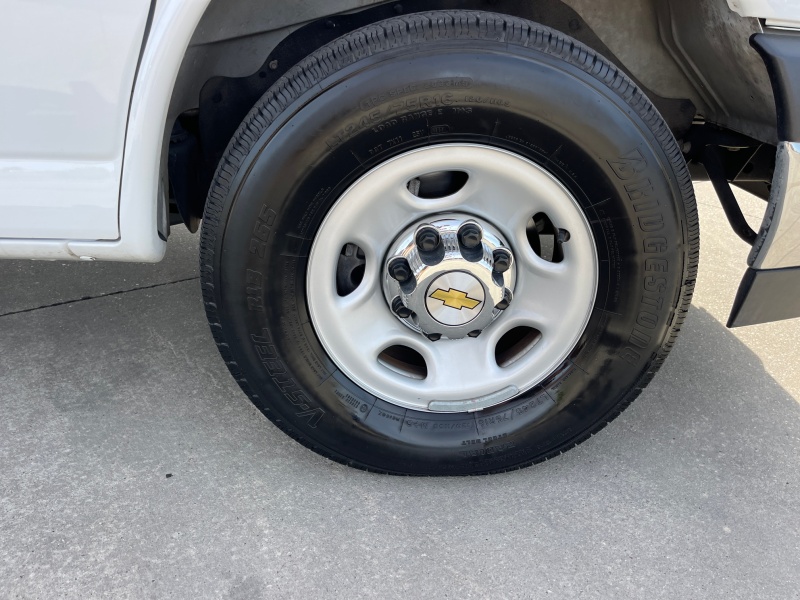 2024 Chevrolet Express Passenger