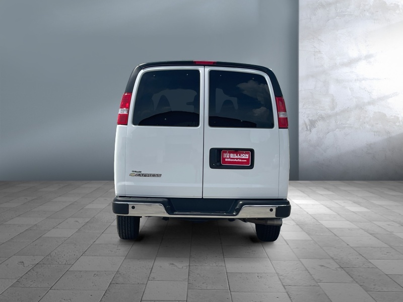 2024 Chevrolet Express Passenger
