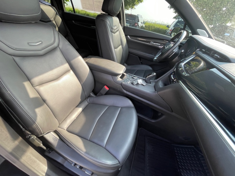 2023 Cadillac XT6