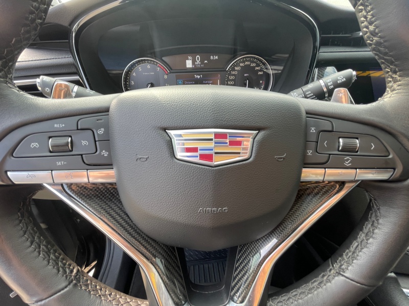 2023 Cadillac XT6