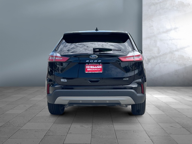 2023 Ford Edge