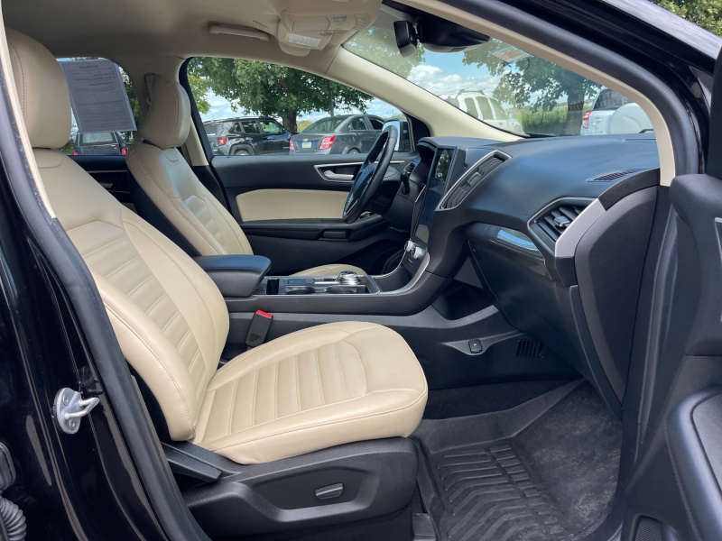 2023 Ford Edge