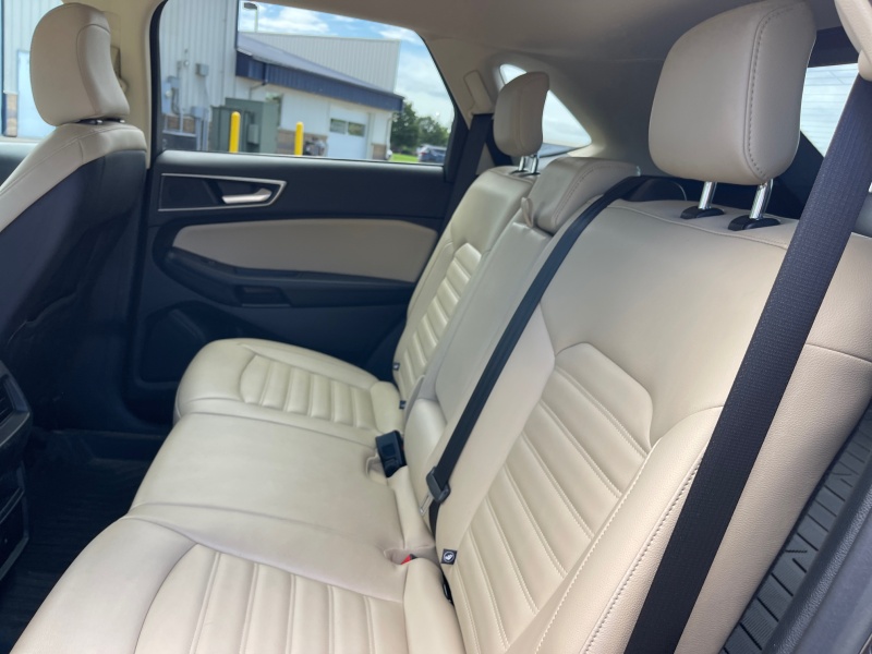 2023 Ford Edge