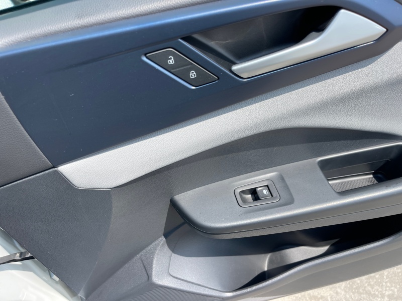2023 Volkswagen Taos