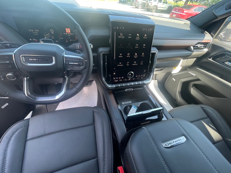 2025 GMC Yukon XL