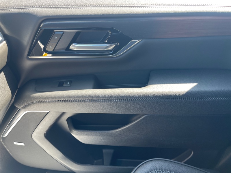2025 GMC Yukon XL