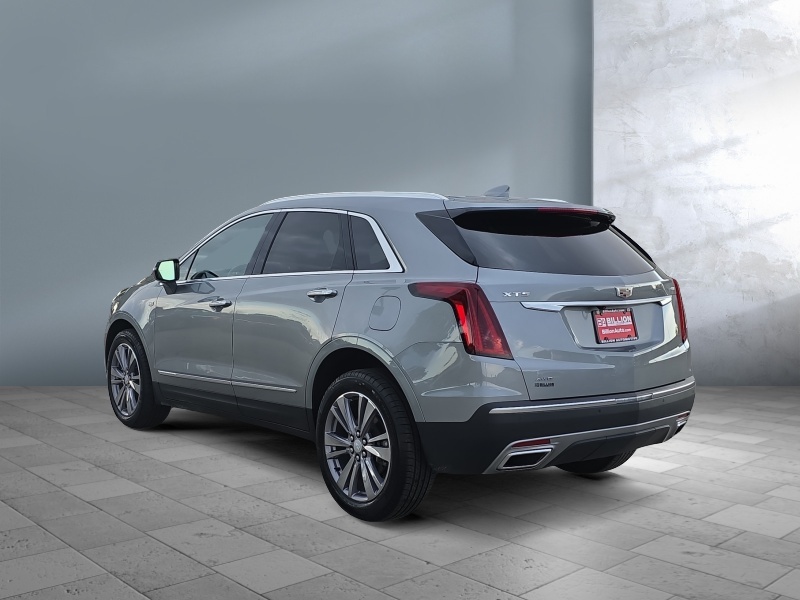 2025 Cadillac XT5