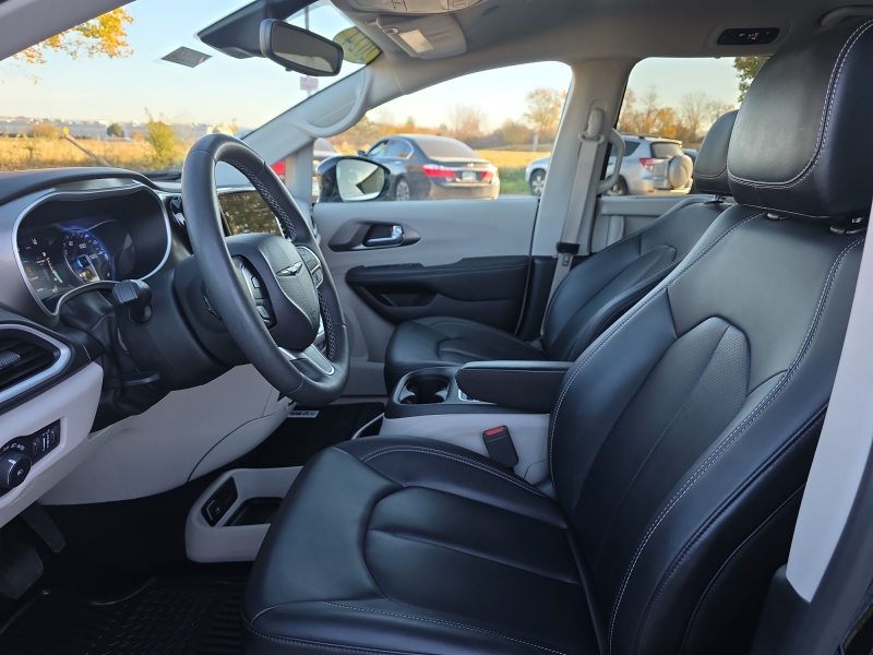2024 Chrysler Pacifica