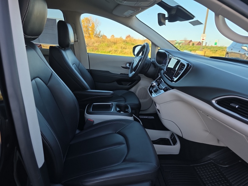 2024 Chrysler Pacifica