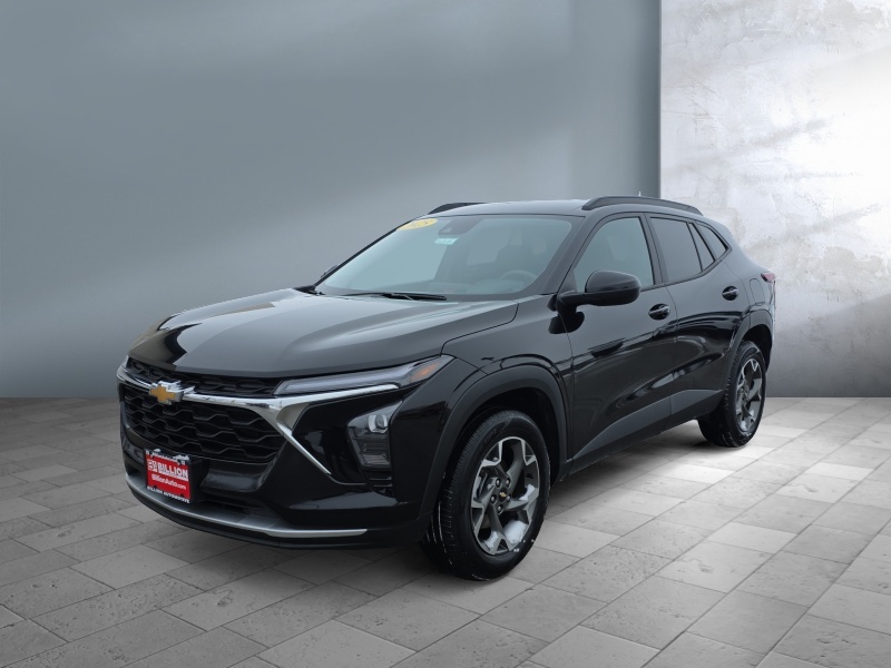 Used 2025 Chevrolet Trax LT Crossovers