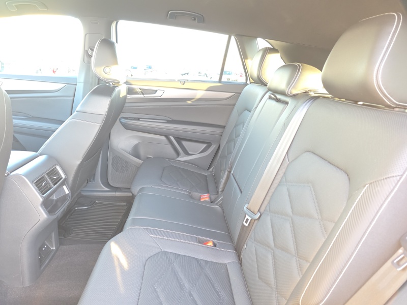 2025 Volkswagen Atlas Cross Sport