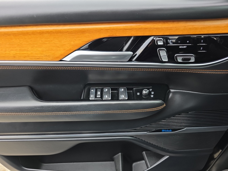 2022 Jeep Grand Wagoneer