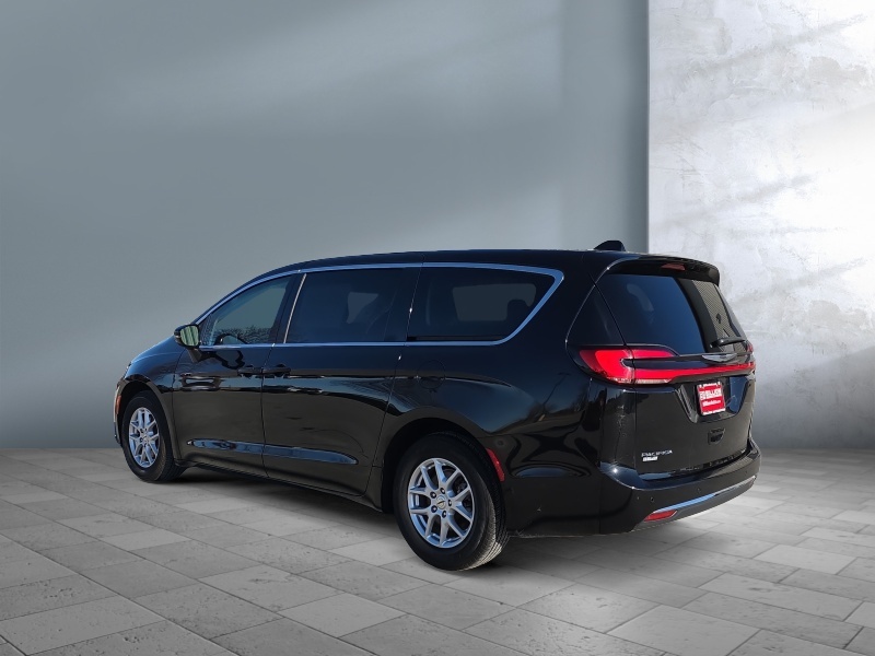 2024 Chrysler Pacifica