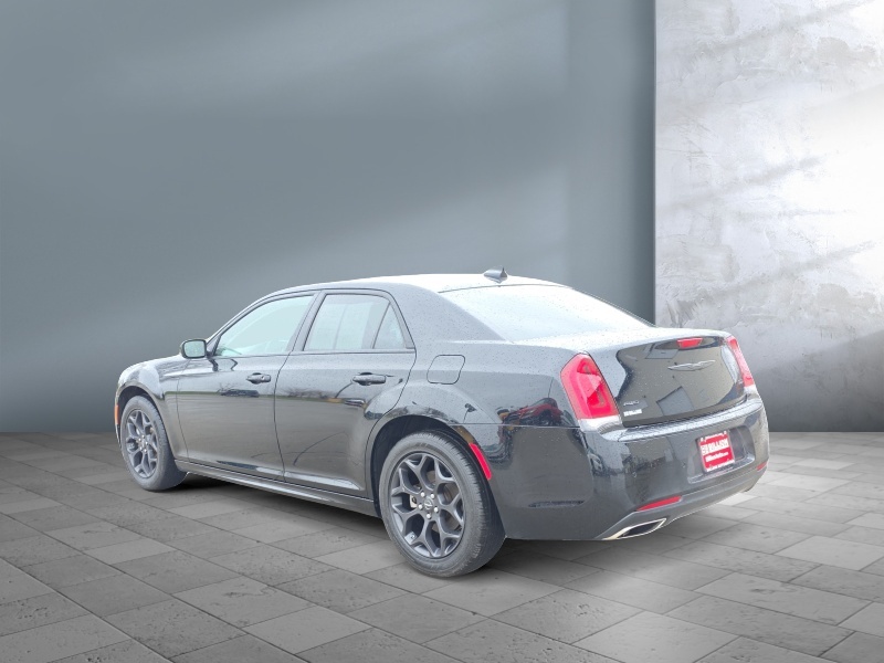 2023 Chrysler 300