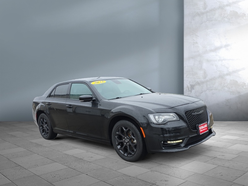 2023 Chrysler 300