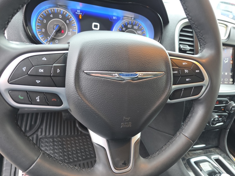 2023 Chrysler 300
