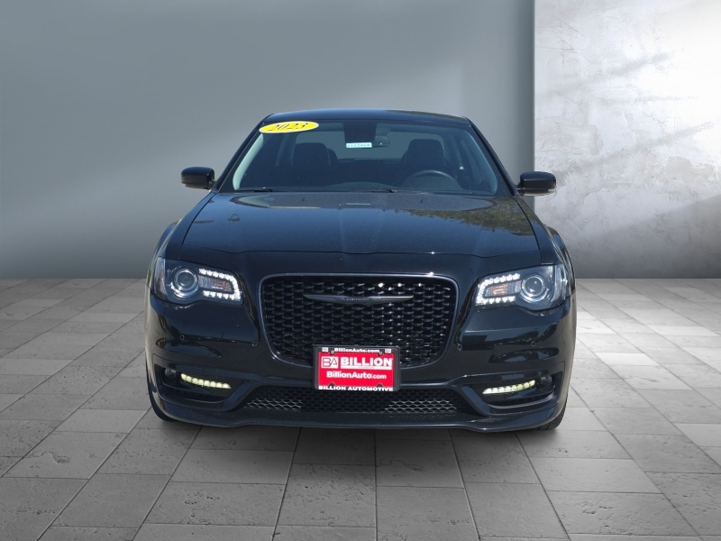 2023 Chrysler 300
