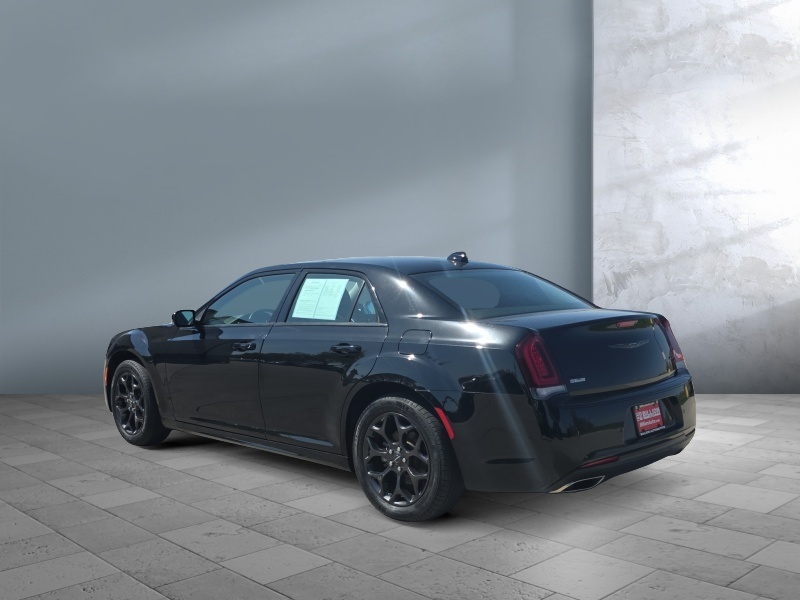 2023 Chrysler 300