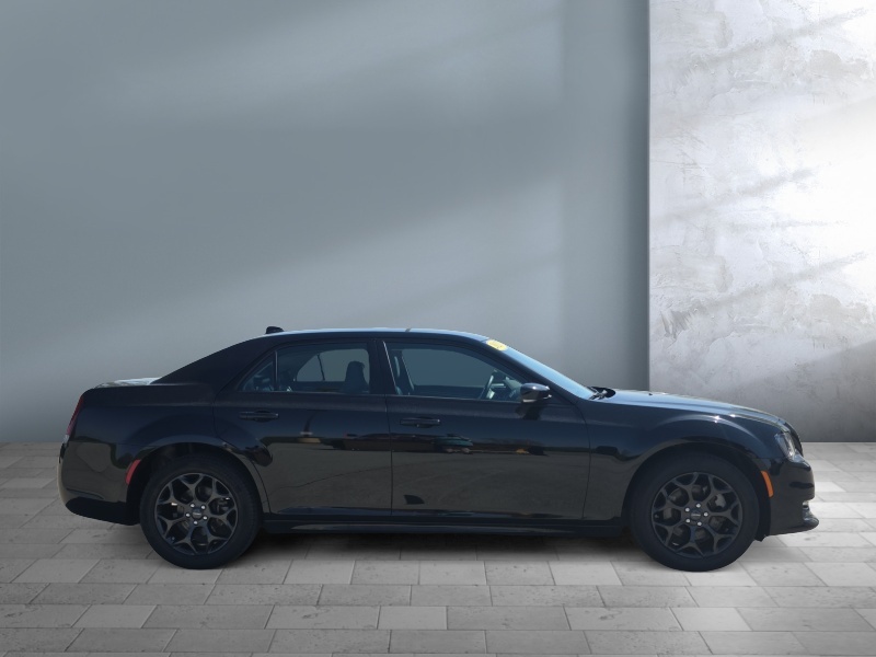 2023 Chrysler 300