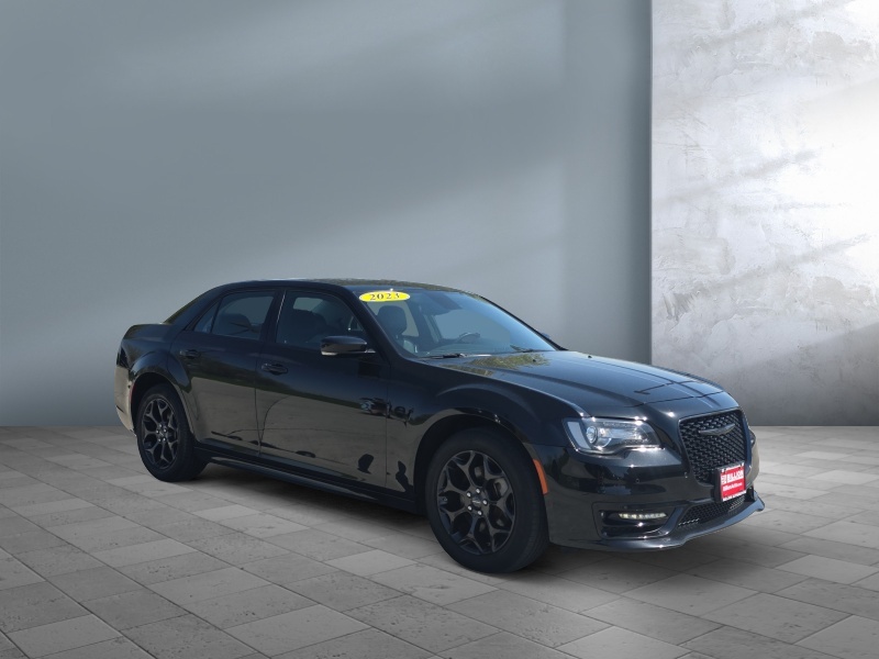 2023 Chrysler 300