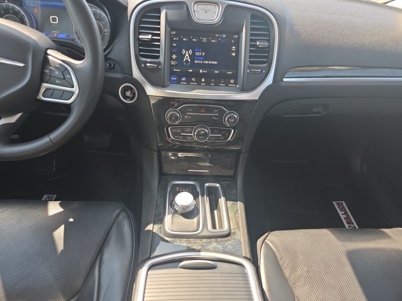 2023 Chrysler 300