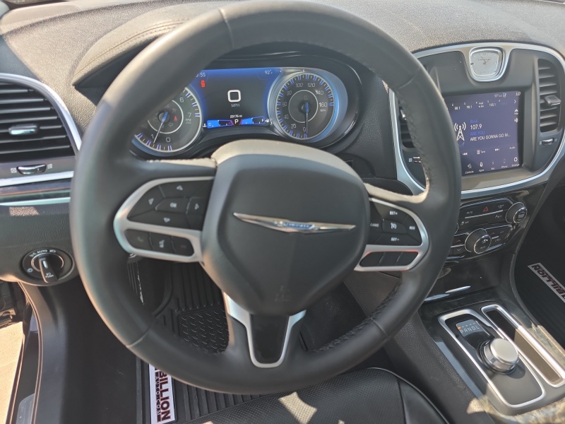 2023 Chrysler 300