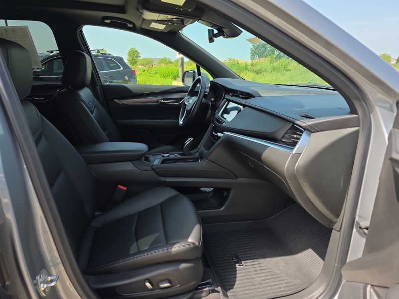 2024 Cadillac XT6