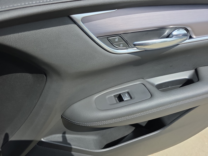 2024 Cadillac XT6