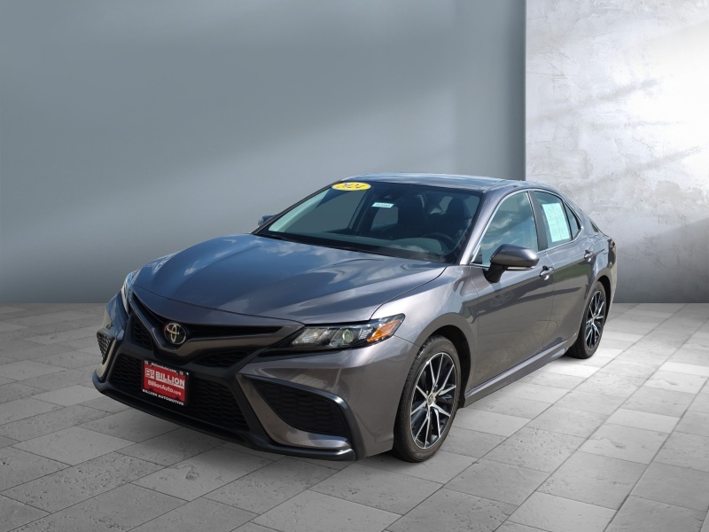 Used 2024 Toyota Camry SE Cars