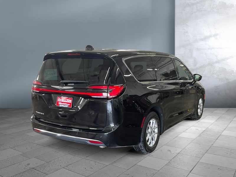 2024 Chrysler Pacifica