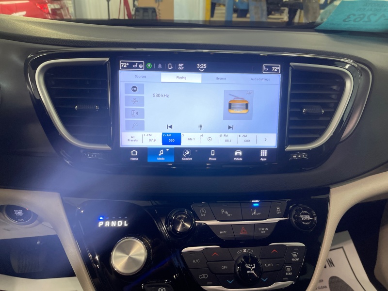 2024 Chrysler Pacifica