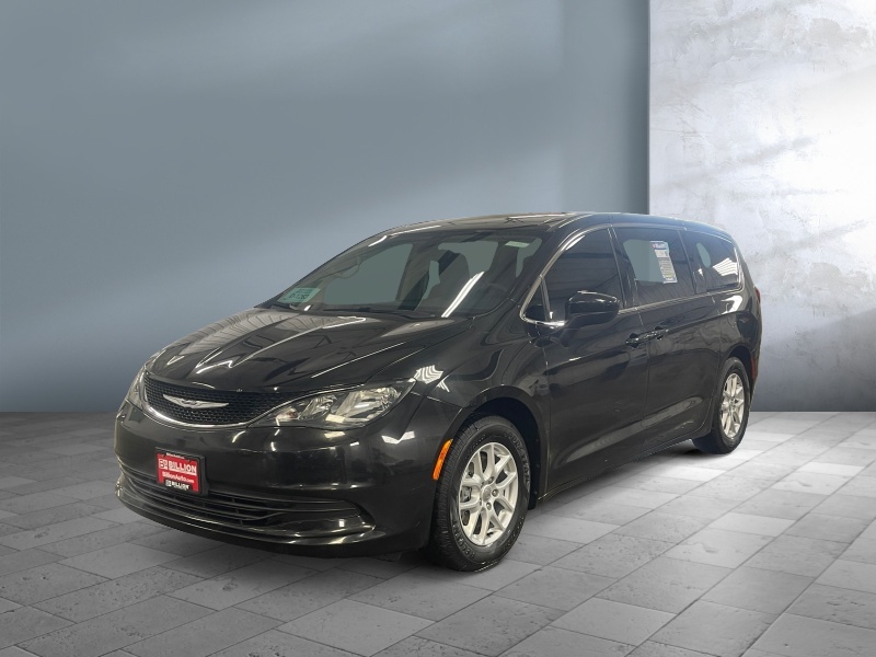 Used 2017 Chrysler Pacifica Touring Vans